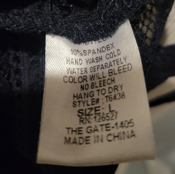 THREE LACE BRALETTES - Picture 16 of 16